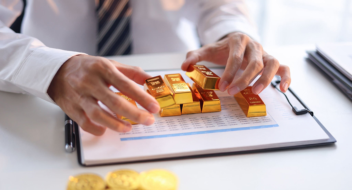 Gold's Record Week Made the Story Feel Settled. Monday Already Disagrees.
