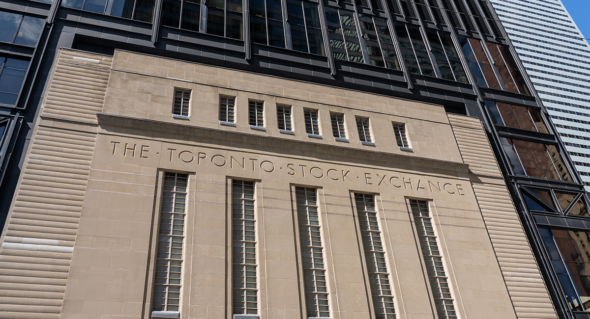 TSX Below 35,000 as Ceasefire Doubt Splits the Index