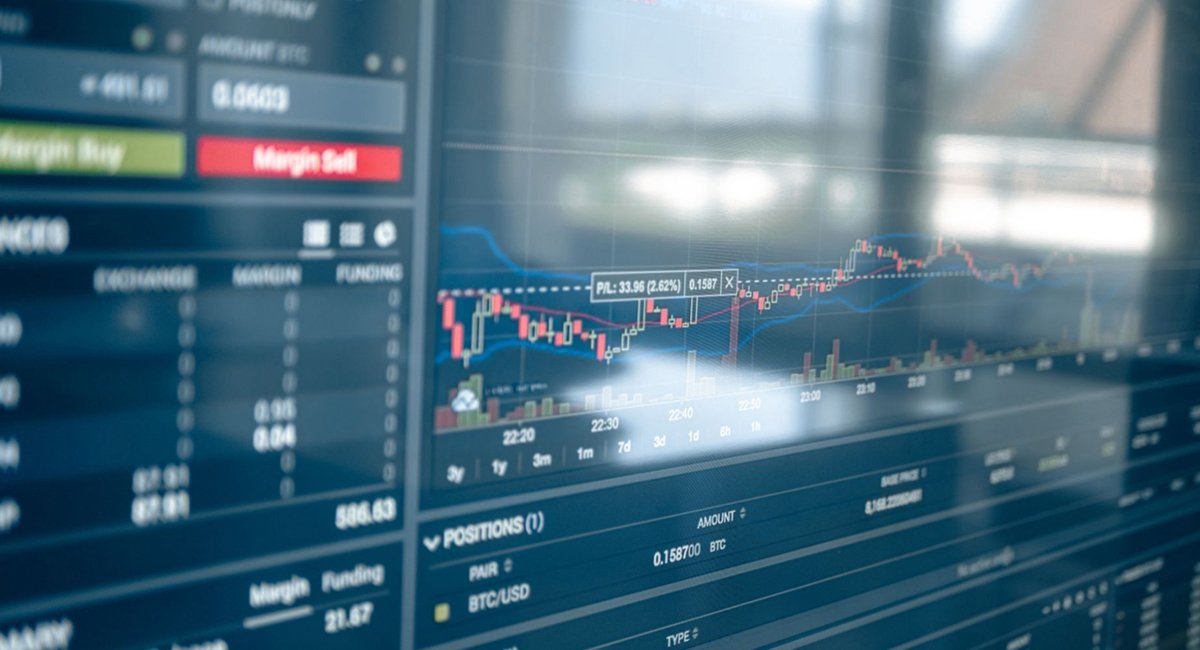 The TSX Hit a Record High at Noon. By 2:15, the Fed Had Taken Most of It Back.