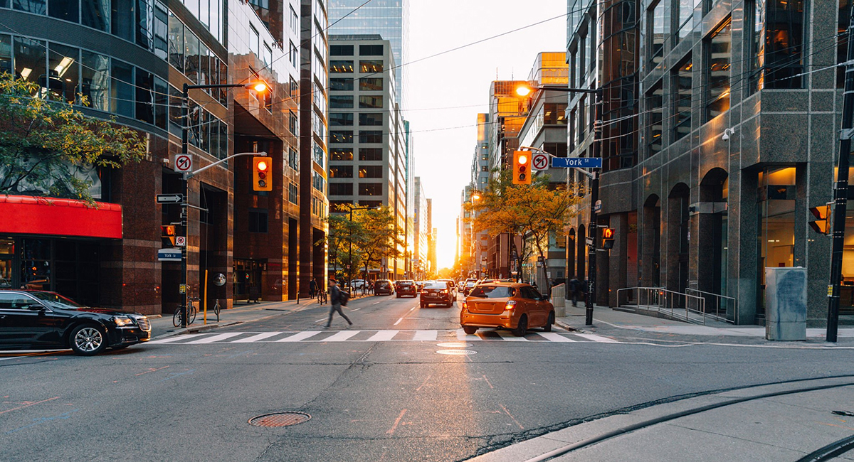 TSX Banks Fell Up to 2.6% Monday. Oil Is Already Giving Back Its Gains Tuesday