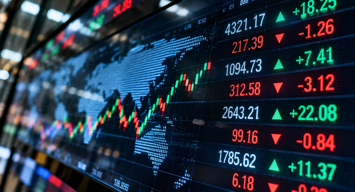 The TSX Fell 0.69% to 35,928.63 as Rate-Sensitive Sectors Led a Range-Bound Index Lower