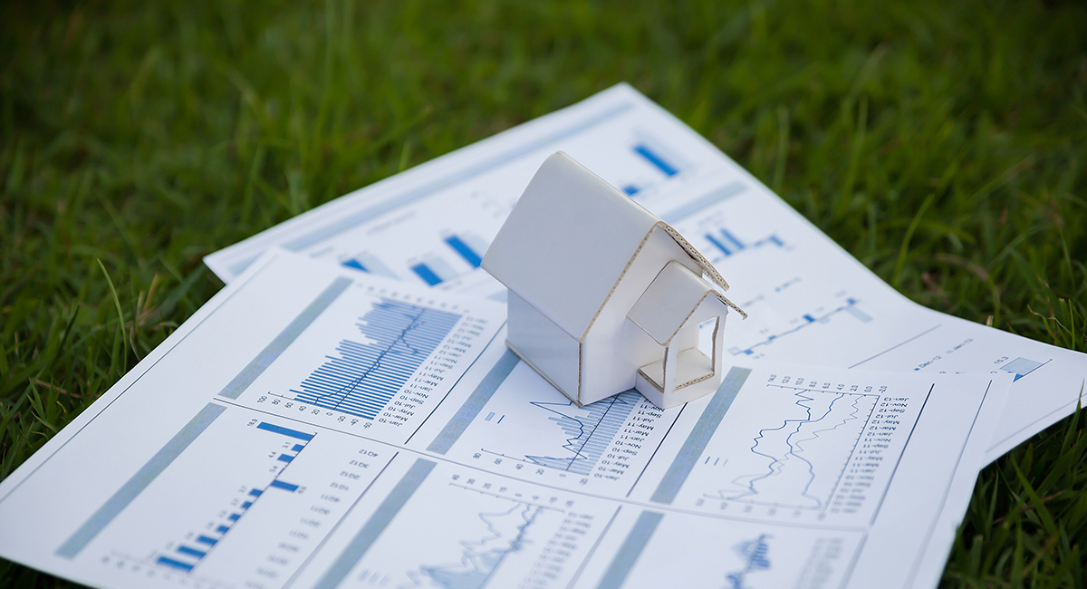 The Renewal Wall Meets the Rate Hold: What 980,000 Mortgages Need Before Wednesday