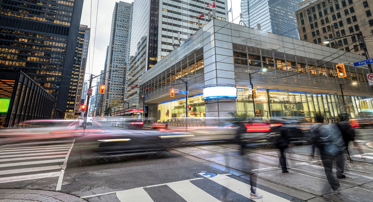 The Bond Market and the TSX Read the Same Iran Headline and Reached Opposite Conclusions